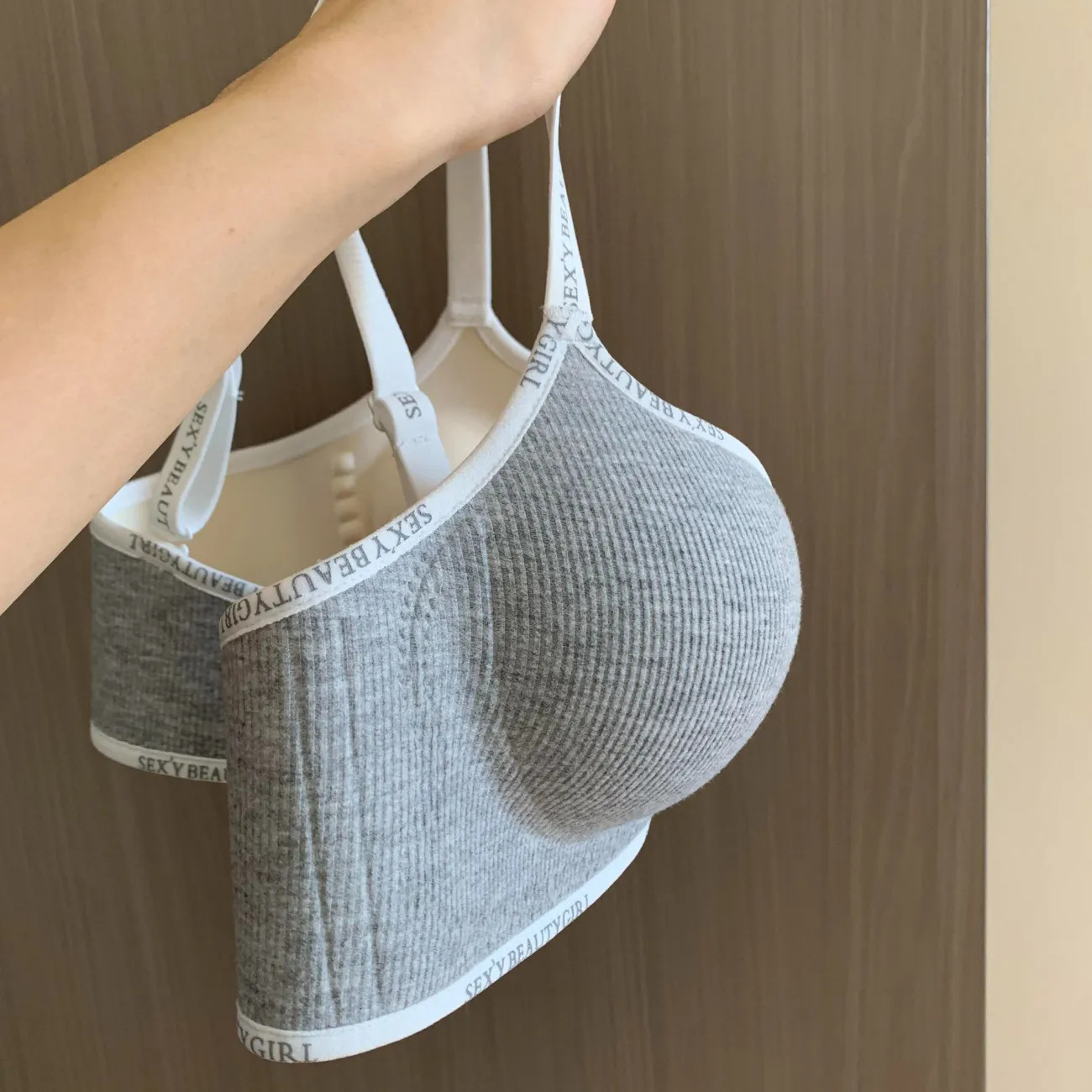 Sexy Seamless Women Sports Bra – обзор и цена Bralette Triangle Set